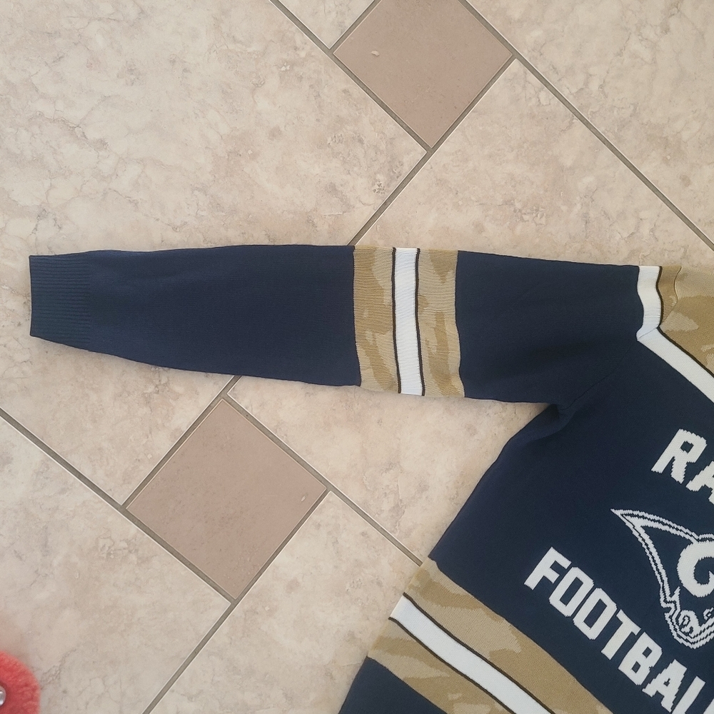 NFL Team Aperal - Picture 4 of 4